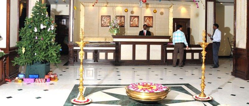 Simsan Hotel Chennai Exteriör bild